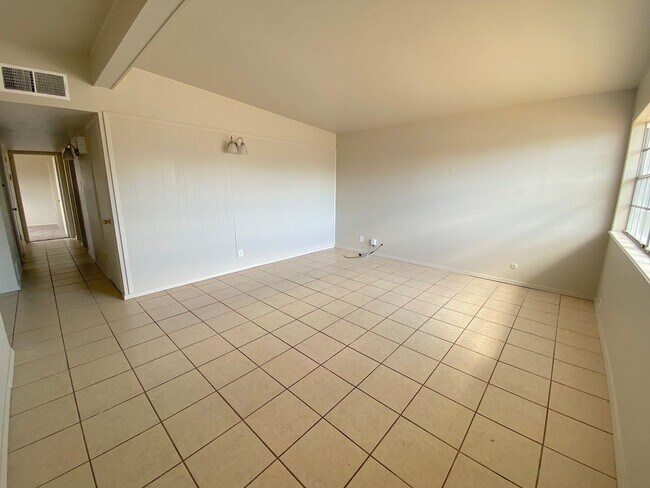 Building Photo - Northeast El Paso 4bed/2bath