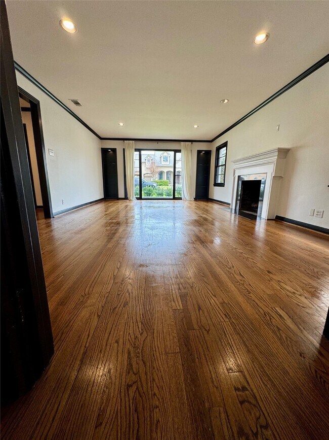 Building Photo - 3805 Piping Rock Ln