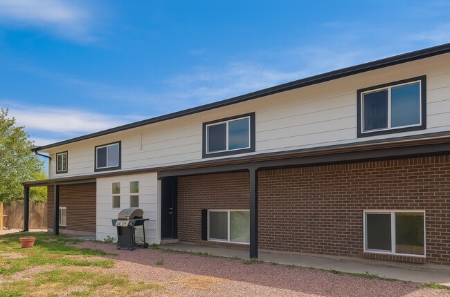 Building Photo - 4319 Lashelle Ave