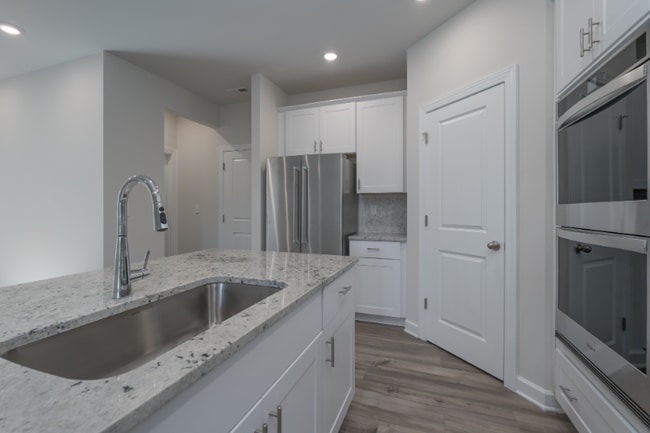 Building Photo - 516 Cedar Knoll Cir