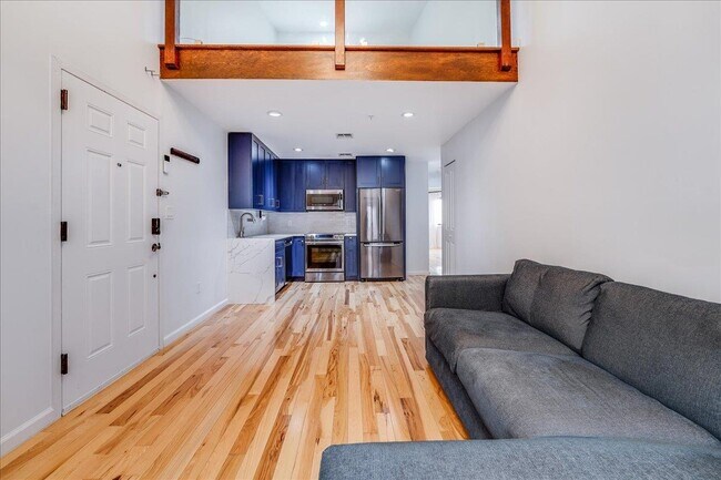 Building Photo - 416 63rd St