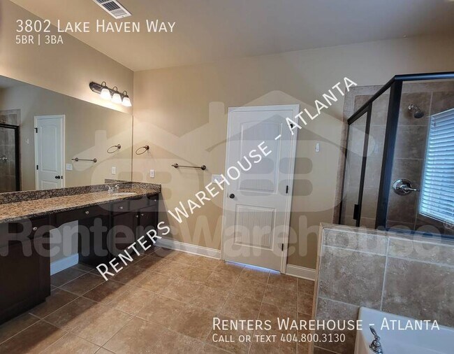 Building Photo - Spacious 5 Bedroom in Lakeside Preserve!