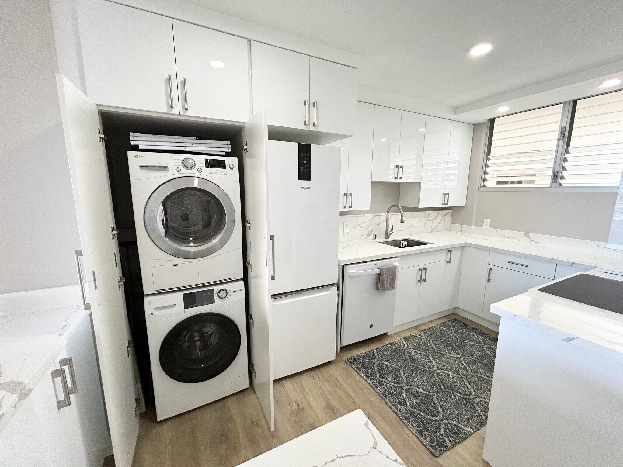 Building Photo - 1676 Ala Moana Blvd