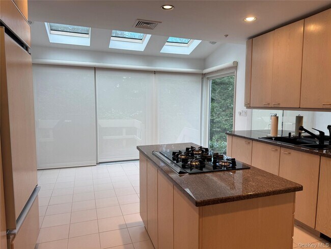 Building Photo - 19 Flamingo Rd