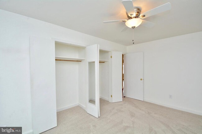 Building Photo - 109 Iroquois Way