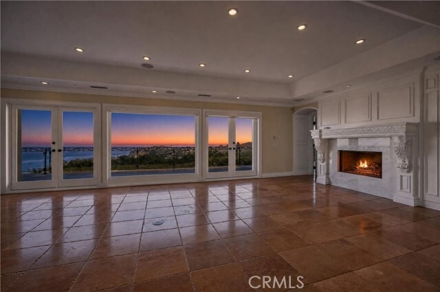 Building Photo - 517 Emerald Bay