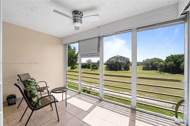 Building Photo - 2671 S Course Dr