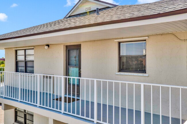 Building Photo - 5300 Jimmy Buffett Mem Hwy