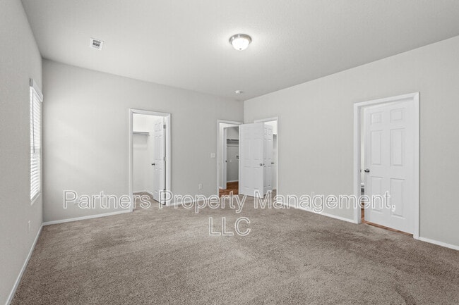 Building Photo - 2287 S Ouachita Dr