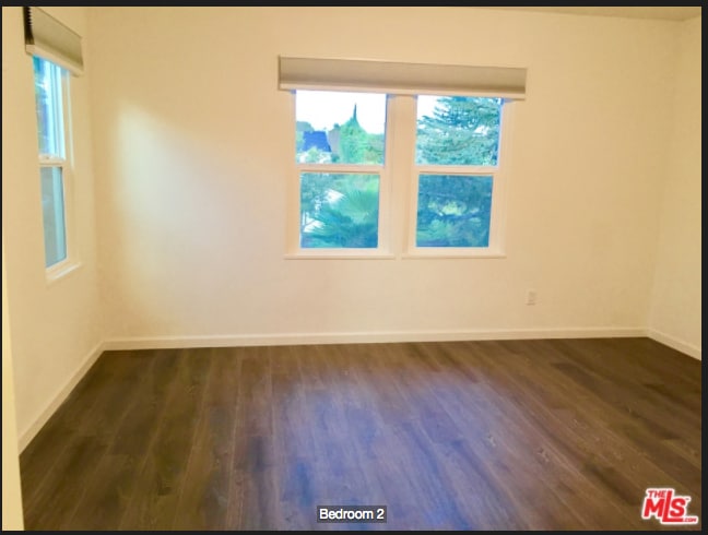 Building Photo - 502 26th St