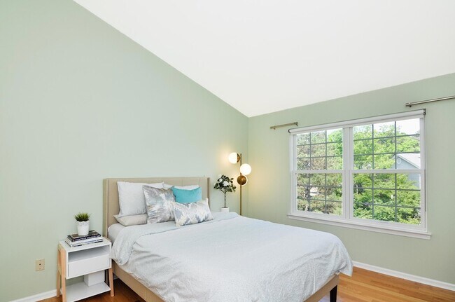 Building Photo - 4471 Hillside Ct