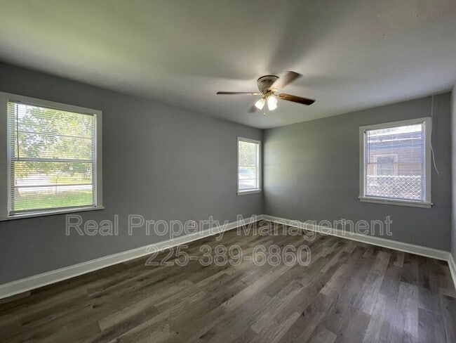 Building Photo - 6822 Merrydale Ave