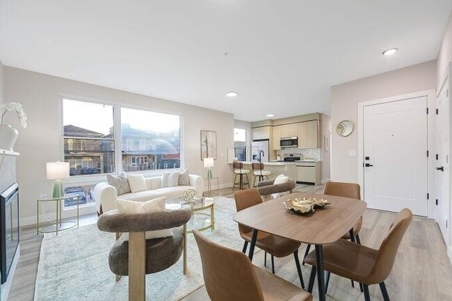 Building Photo - 304 61st St