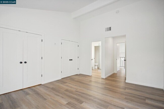 Building Photo - 119 Cypress Point Way