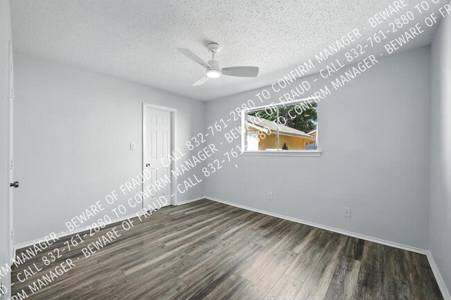 Building Photo - 1106 Paluxy Ct