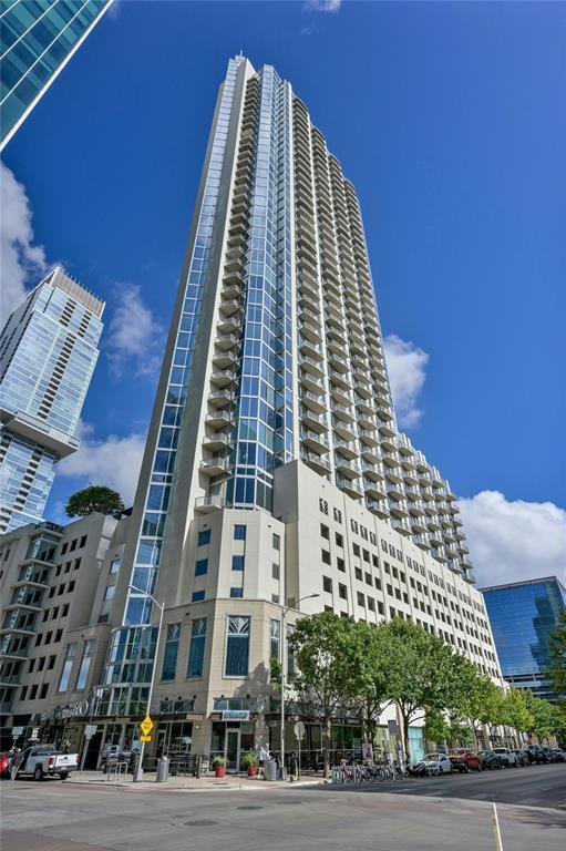 Building Photo - 360 Nueces St
