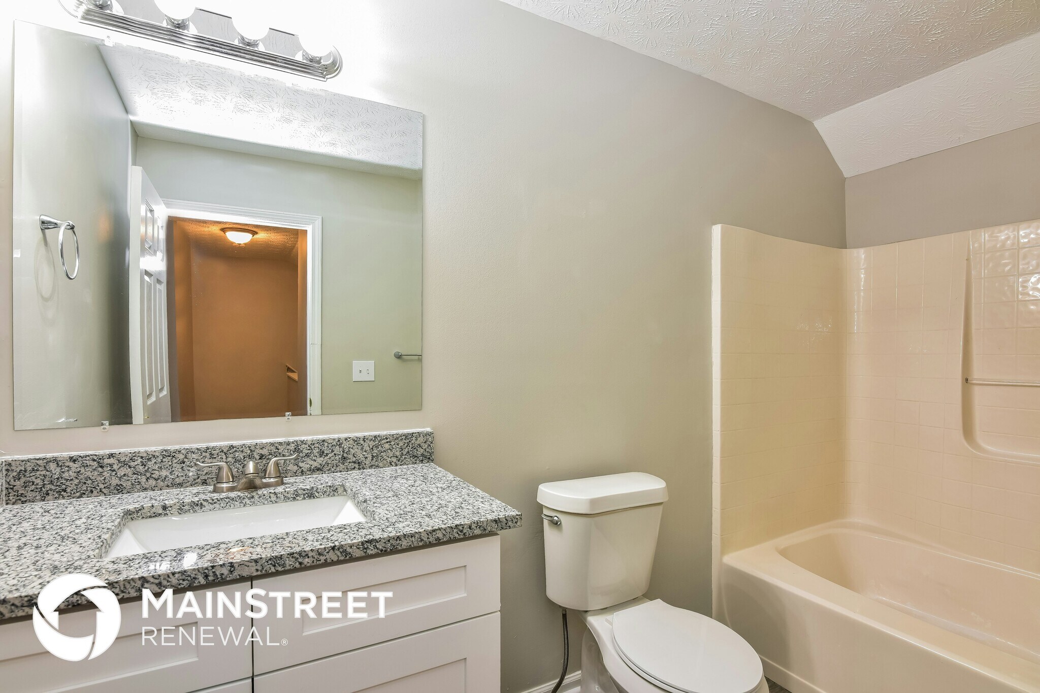 Building Photo - 5811 Strathmoor Manor Cir