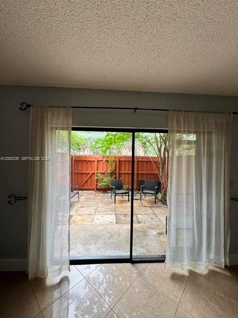 Building Photo - 10005 SW 77th Ct