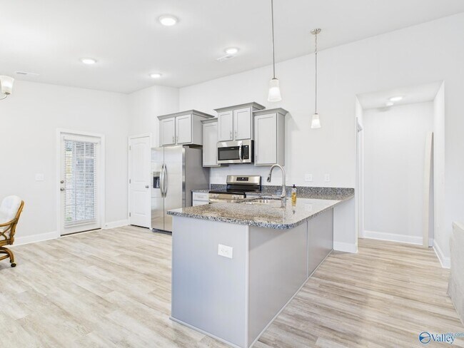 Building Photo - 15251 Lapwing Cv