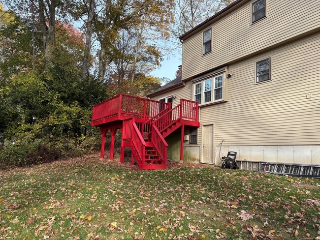 Building Photo - 5 Beaver Dam Trail