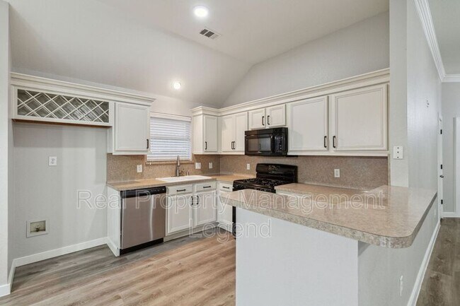 Building Photo - 1800 Meadow Lark Ln