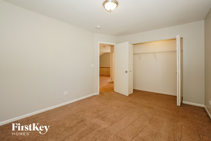 Building Photo - 3833 Pathfinder Ct