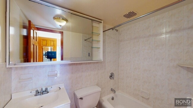 Building Photo - 317 W 107th St