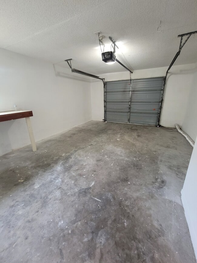 Building Photo - 8089 Omaha Cir
