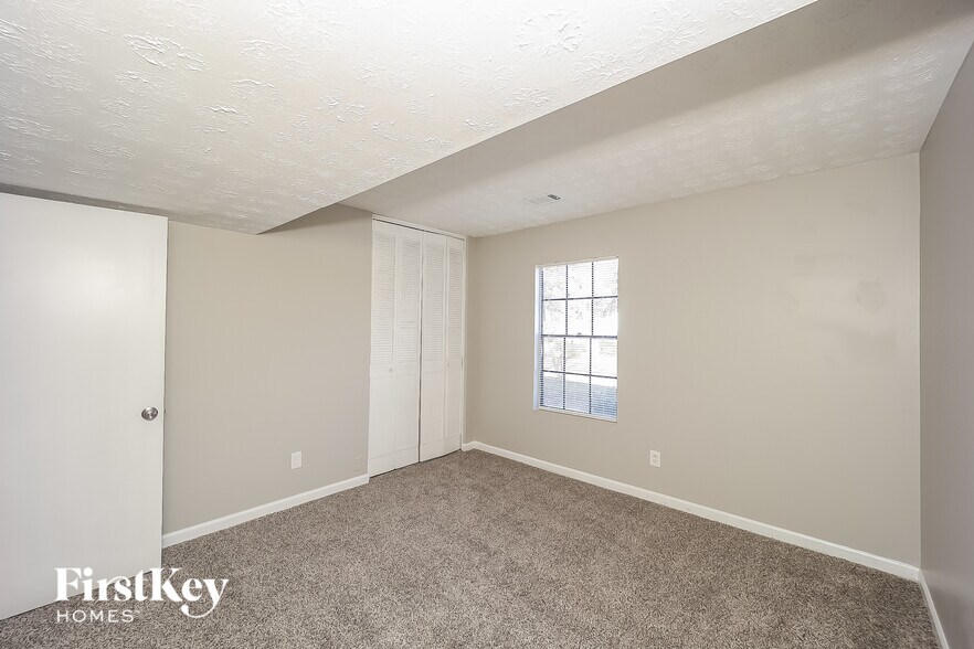 Building Photo - 1292 Brookvale Dr