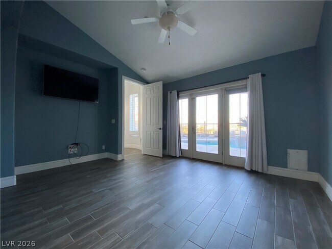 Building Photo - 24 Cerchio Centrale