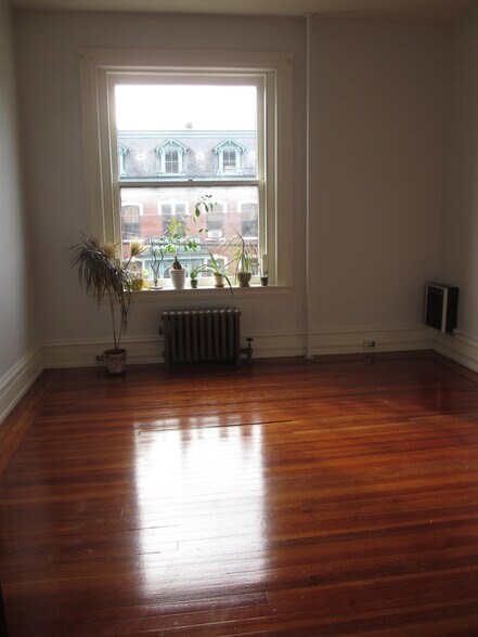 Building Photo - 507 Penn St