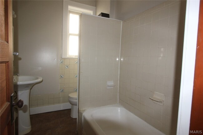 Building Photo - 4614 Cecil Pl