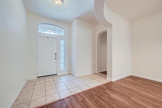 Building Photo - 1508 Augusta Bend Dr