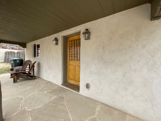 Building Photo - 703 Alto St