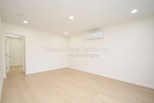Building Photo - 2213 E Spaulding St
