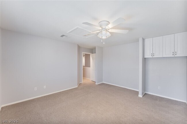 Building Photo - 8701 Butterchurn Ave