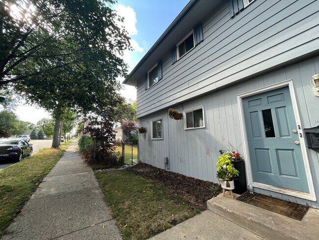 Building Photo - 5858 Washburn Ave S