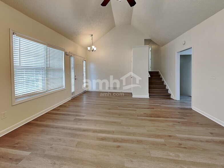 Building Photo - 5015 Sunbrook Dr NW
