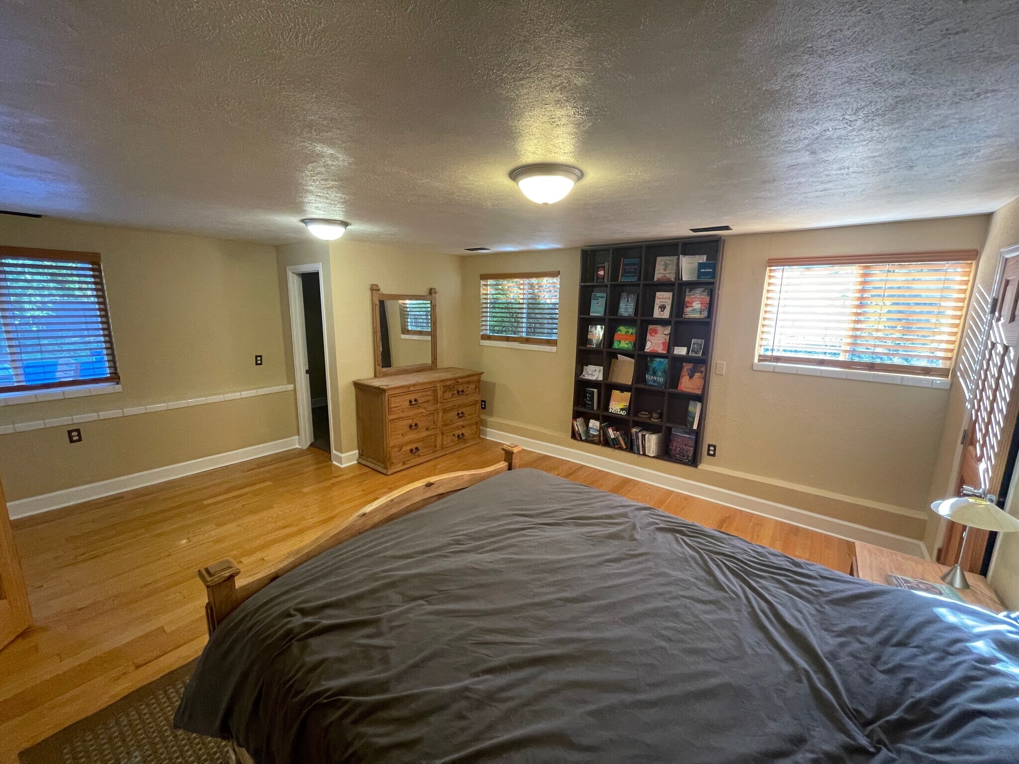 Building Photo - 1991 Glen Garry Dr