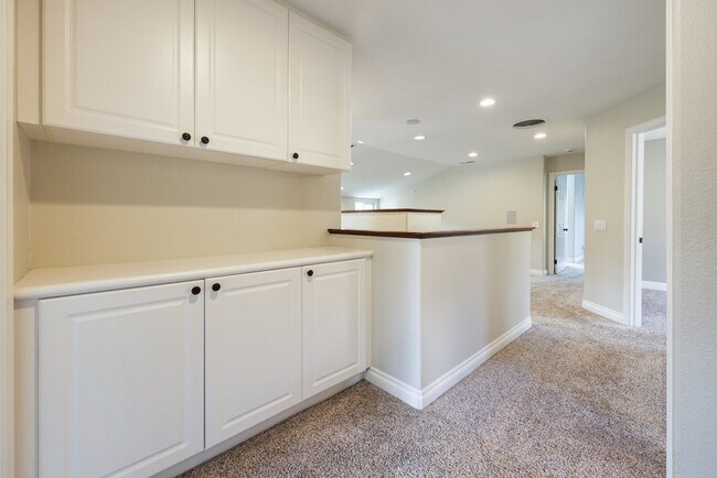 Building Photo - 11920 Mil Pitrero Rd