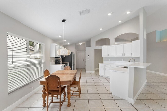 Building Photo - 981 Delray Lakes Dr