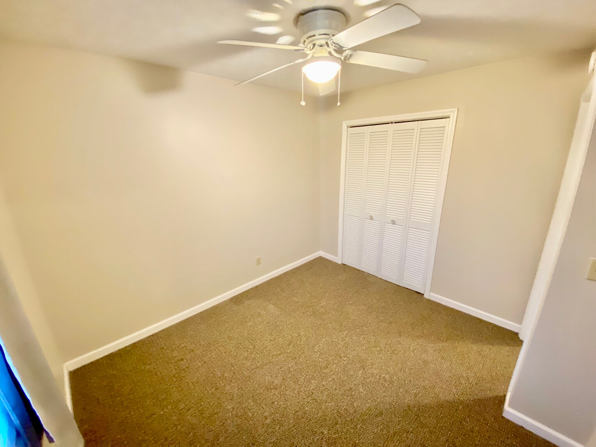 Building Photo - 116 Main St