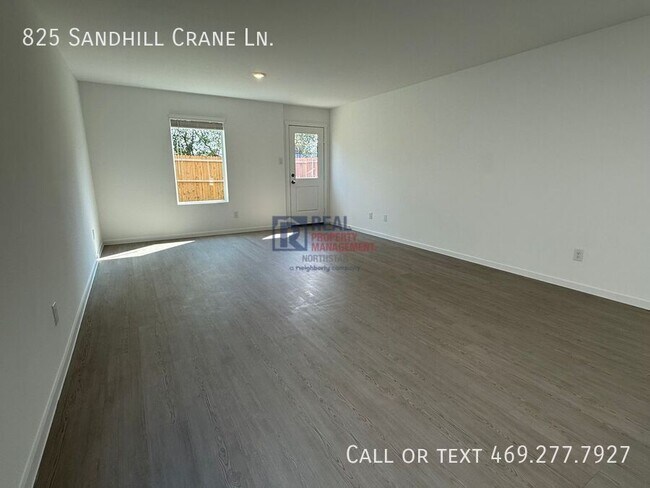 Building Photo - 825 Sandhill Crane Ln