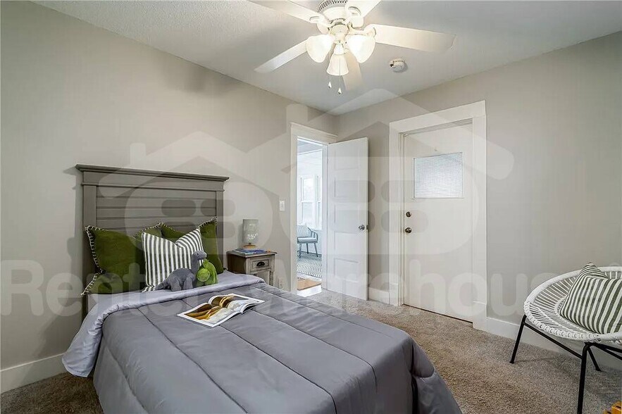 Building Photo - 737 28th St