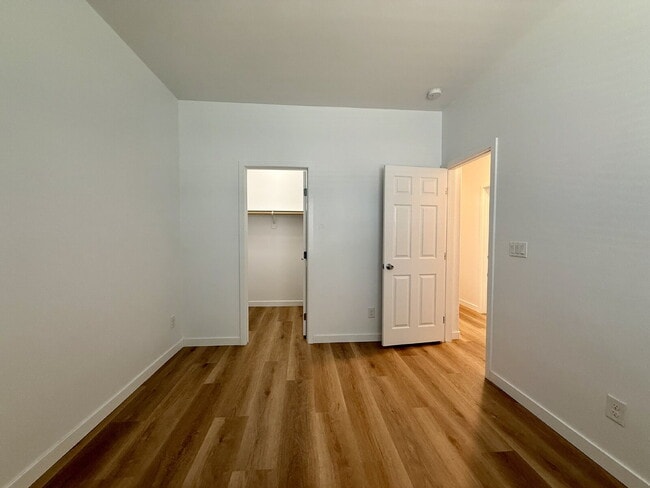 Building Photo - 4 BED, 2.5 BATH, 2 CAR-GARAGE, TWO-STORY, SINGLE FAMILY HOME FOR