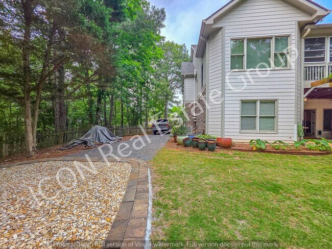 Building Photo - 5/5 Executive Home in Canton-Ranch on full finished basement!
