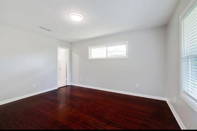 Building Photo - 5209 De Milo Dr