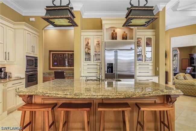 Building Photo - 540 Snell Ct