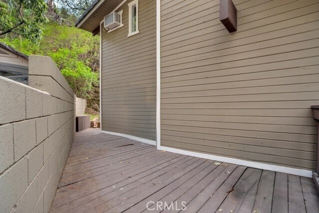 Building Photo - 850 Country Club Dr