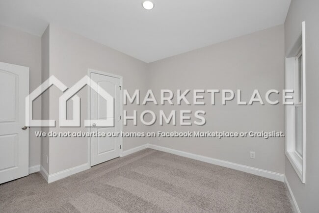 Building Photo - 129 Rose Vly Dr